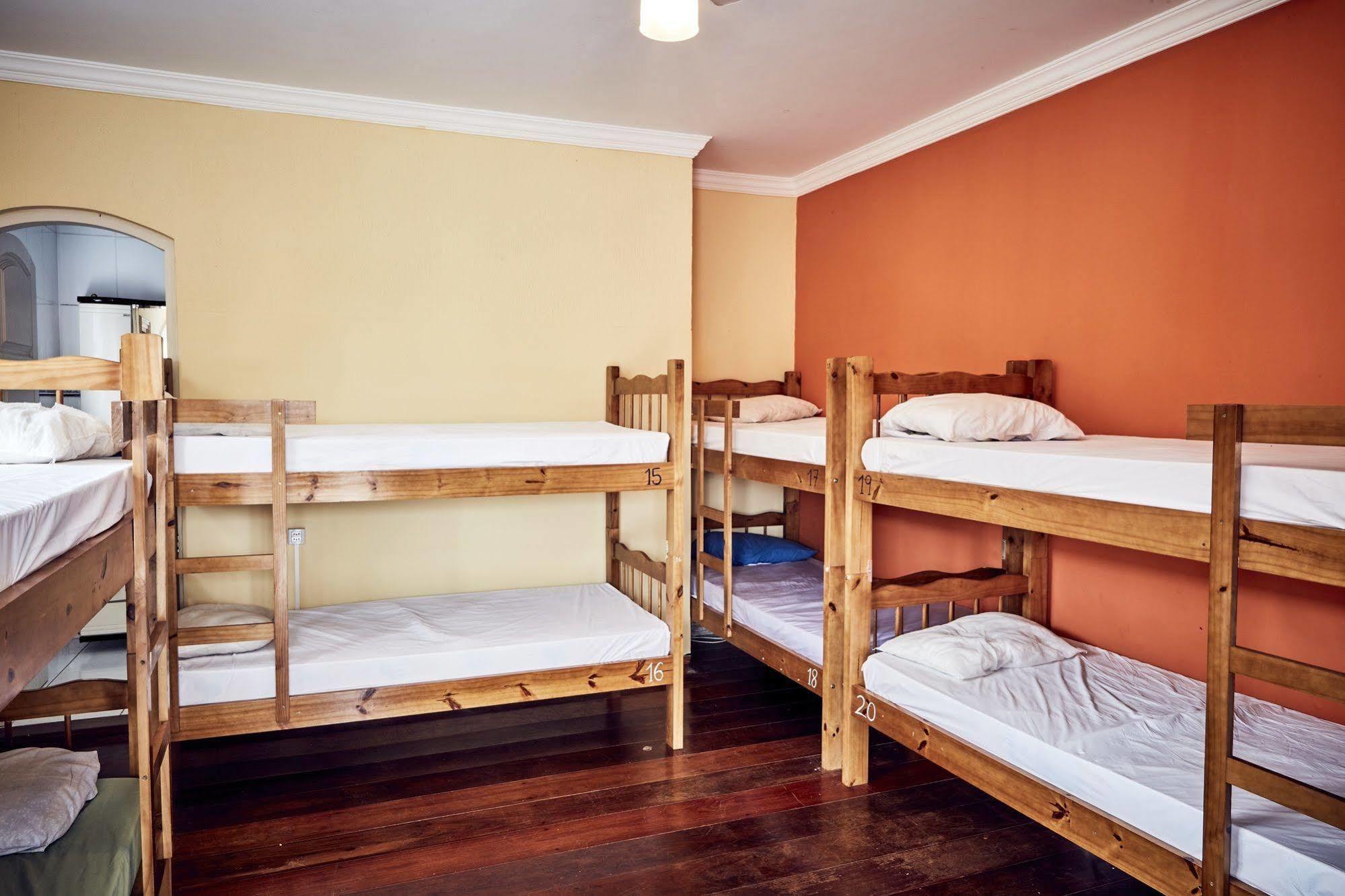 Canguru Hostel Parati Esterno foto